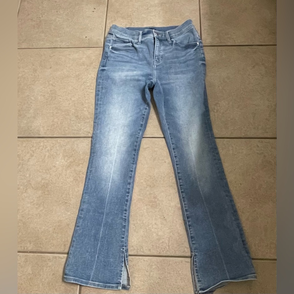 Express Women's Blue Flared Jeans. Size 6S